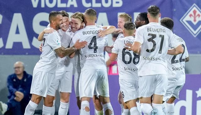 那不勒斯也, 击败佛罗伦, 完胜萨索洛